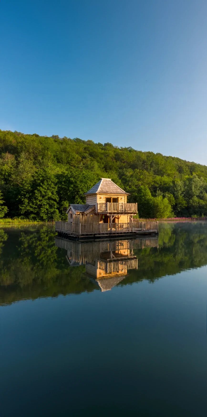 Greengo, booking eco-friendly accommodations, a French alternative to Airbnb